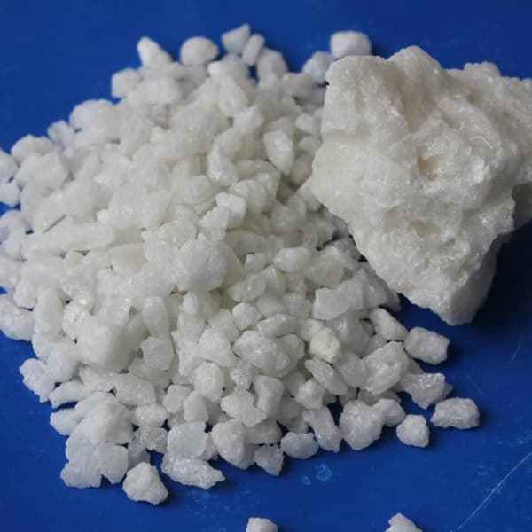 white fused alumina for foundry coatings